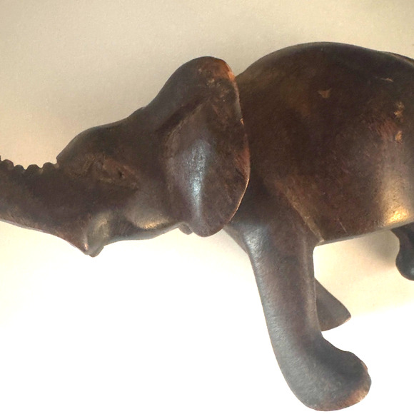 Vintage Wooden Elephant Hand Carved Wood - Picture 5 of 8